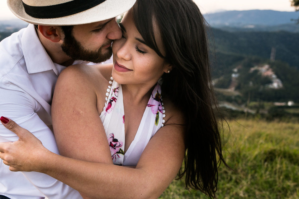 PRÉ WEDDING - GABI & FELIPE | Pico do Olho d'agua | Mairiporã